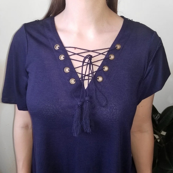 Xhilaration Navy V Neck Embroided Lace Tank Top Medium Boho Lightweight Tie up - Picture 2 of 8